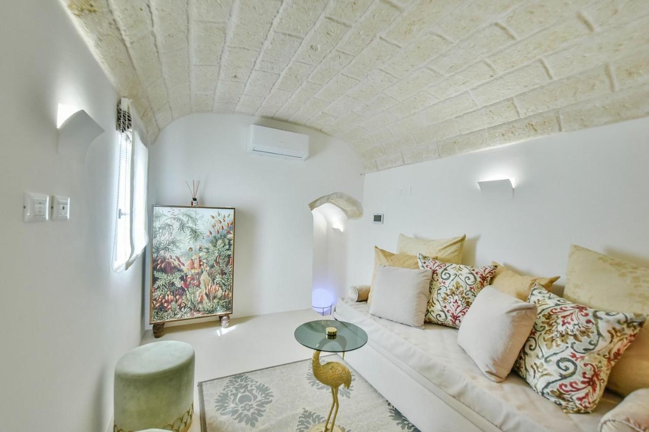 Eurydice Suite With Infinity Jacuzzi Ostuni Εξωτερικό φωτογραφία