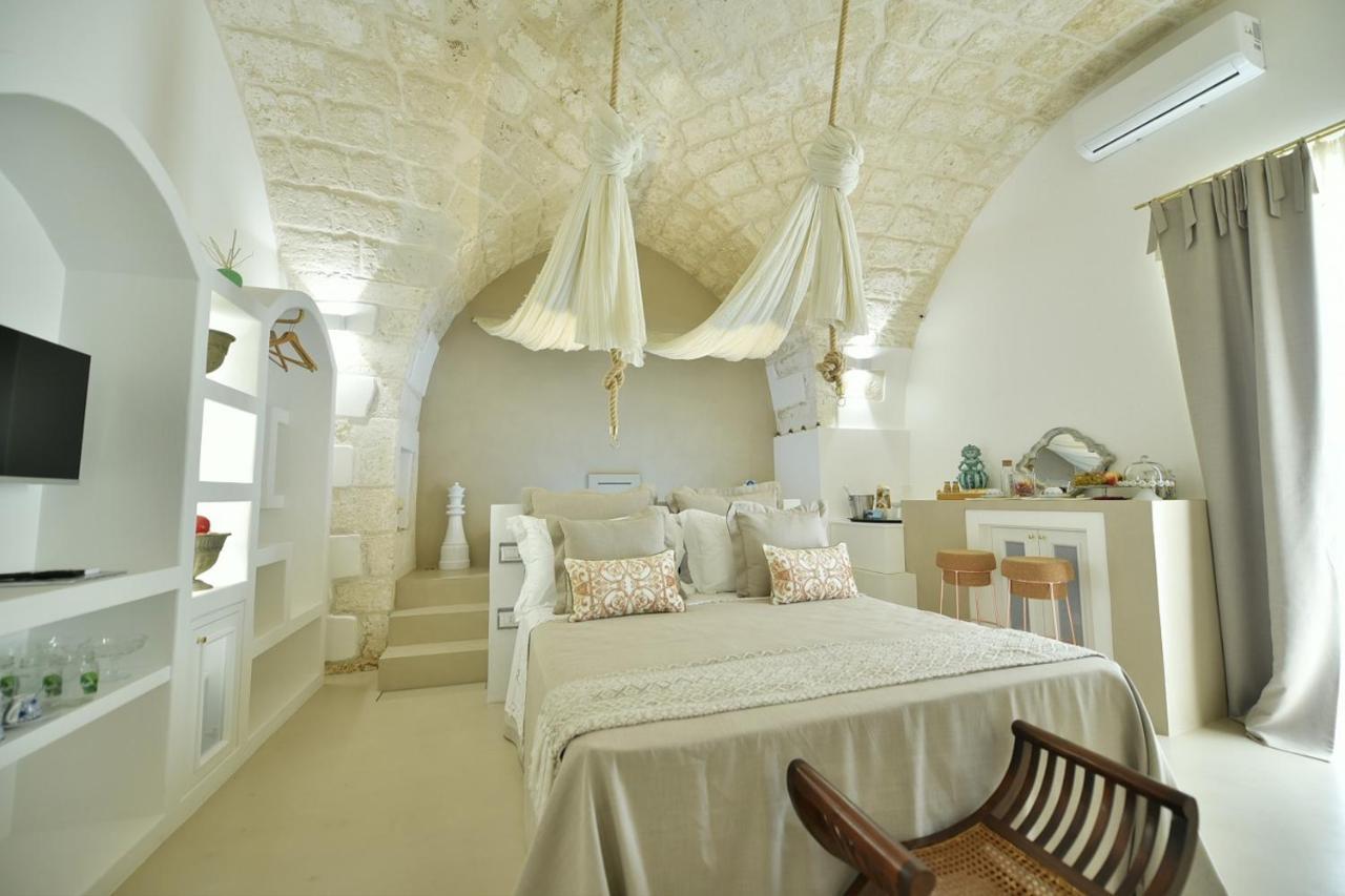Eurydice Suite With Infinity Jacuzzi Ostuni Εξωτερικό φωτογραφία